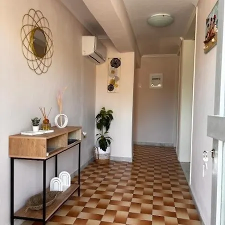Solis House
